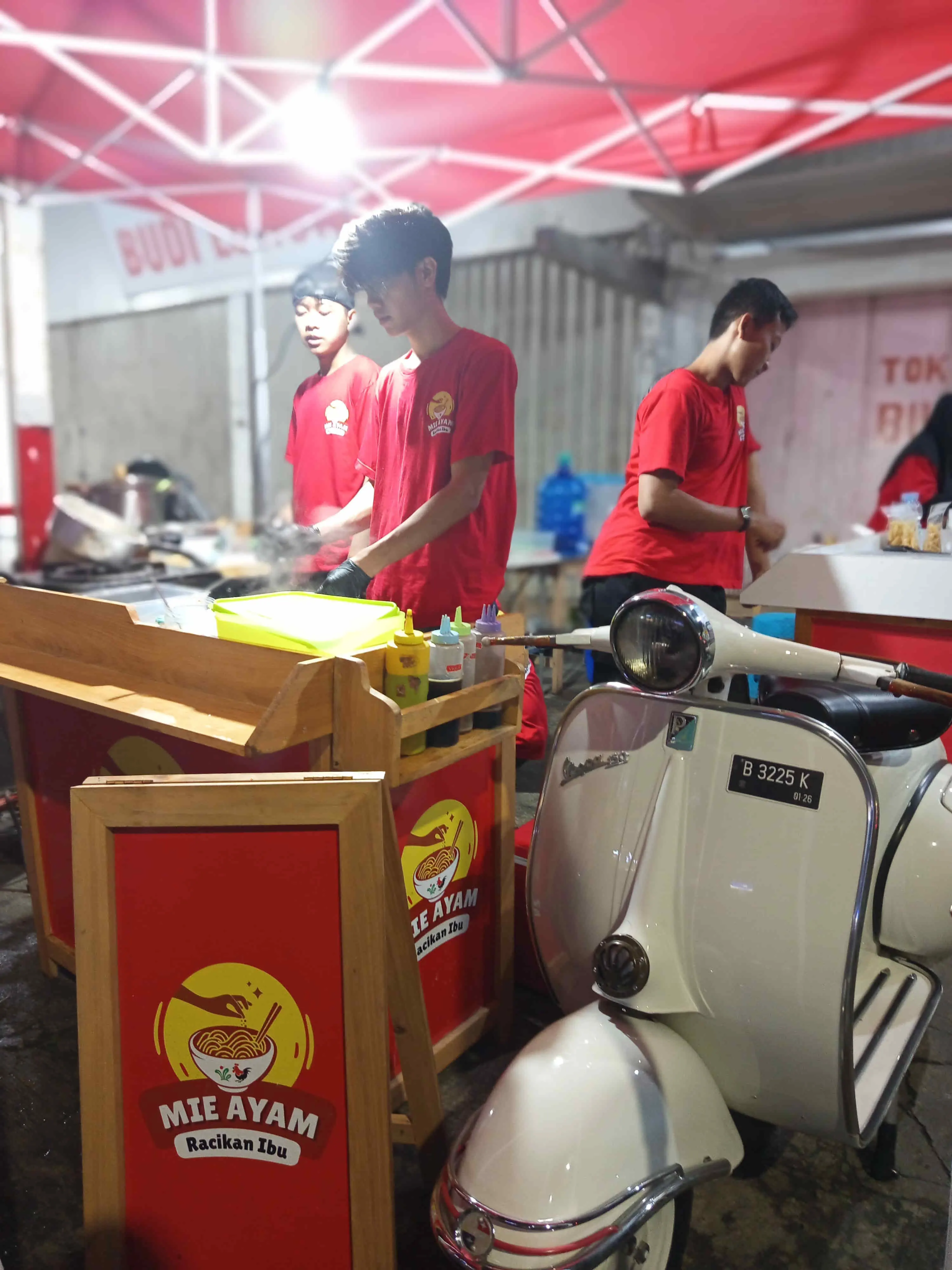 Gallery Image Mie Ayam Dan Bakso Racikan Ibu 6